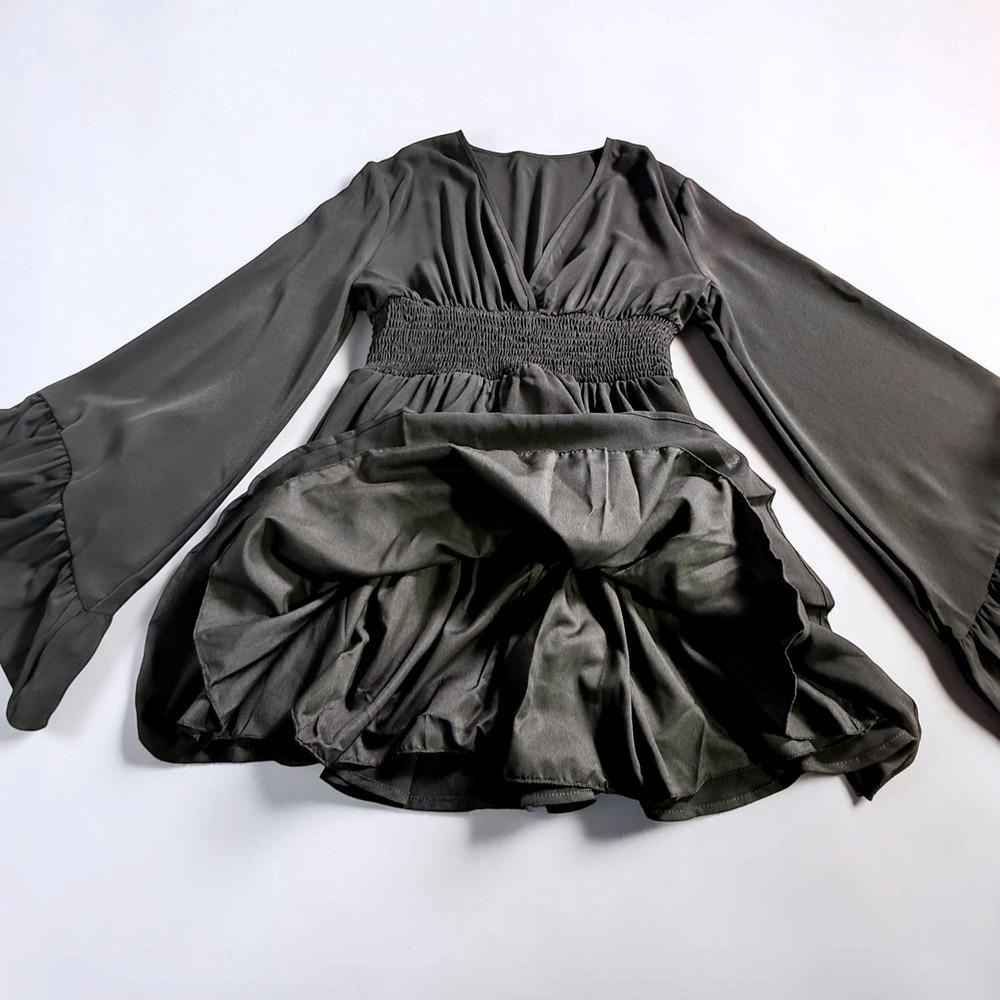 Black V-Neck Smocked Waist Bell Sleeve Ruffle Mini Dress Womens Medium - Picture 4 of 9